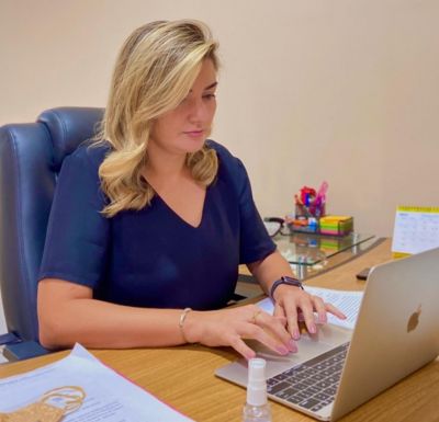 notícia:  Secretaria Municipal de Educação debate os desafios da educação em tempos de pandemia 