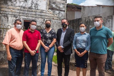 notícia: Delegado Geral da Polícia Civil e Prefeita de Benevides se reúnem com a comunidade para debater medidas de segurança no Murinim