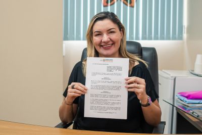 notícia: Prefeita de Benevides, Luziane Solon, anuncia auxílio de dois mil reais para peixeiros do município.