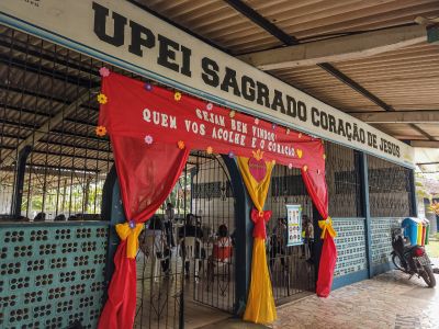 notícia: Prefeitura de Benevides realiza serviço de revitalização da Escola Sagrado Coração de Jesus 