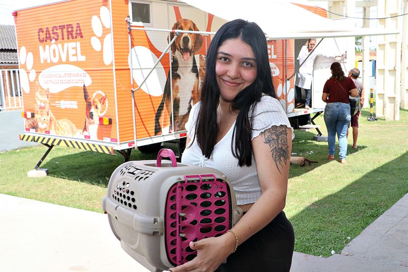 AÇÃO CASTRA MÓVEL <div class='credito_fotos'>Foto: Márcio Souza &nbsp;&nbsp;|&nbsp;&nbsp; <a href='/midias/2023/originais/7701_62a3b53a-d021-3481-63b4-d7086fb91ba6.jpg' download><i class='fa-solid fa-download'></i> Download</a></div>