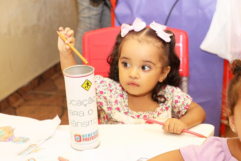 AÇÃO SOCIAL SEMAGRI MURININ <div class='credito_fotos'>Foto: Márcio Souza &nbsp;&nbsp;|&nbsp;&nbsp; <a href='/midias/2023/originais/7703_2e8b93dd-90ef-1250-2055-2782930b0b0d.jpg' download><i class='fa-solid fa-download'></i> Download</a></div>