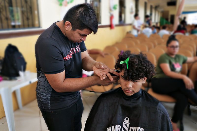 AÇÃO SOCIAL SEMAGRI MURININ <div class='credito_fotos'>Foto: Márcio Souza &nbsp;&nbsp;|&nbsp;&nbsp; <a href='/midias/2023/originais/7703_6d5ced29-21f7-03f2-cfc5-cf9e5c8cfe57.jpg' download><i class='fa-solid fa-download'></i> Download</a></div>