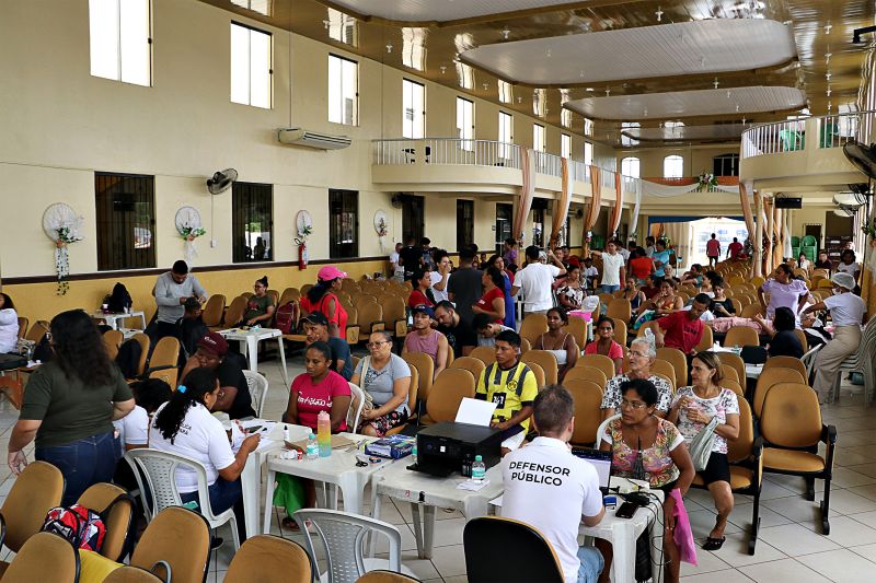 AÇÃO SOCIAL SEMAGRI MURININ <div class='credito_fotos'>Foto: Márcio Souza &nbsp;&nbsp;|&nbsp;&nbsp; <a href='/midias/2023/originais/7703_c5ab9a61-64ce-737e-1cdd-9d2a1a1373ae.jpg' download><i class='fa-solid fa-download'></i> Download</a></div>