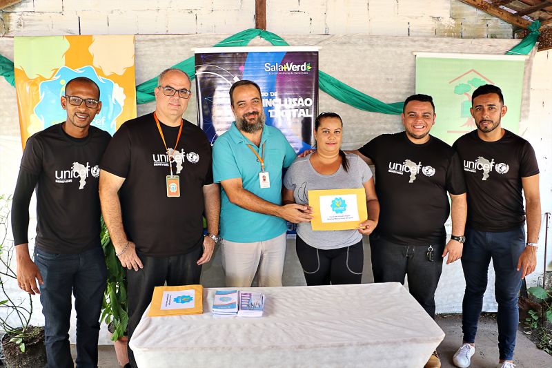 Certificado do Curso Inclusão Digital sennat <div class='credito_fotos'>Foto: Márcio Souza &nbsp;&nbsp;|&nbsp;&nbsp; <a href='/midias/2023/originais/7704_a769b398-6de5-b1de-922b-d0c7ad37673f.jpg' download><i class='fa-solid fa-download'></i> Download</a></div>