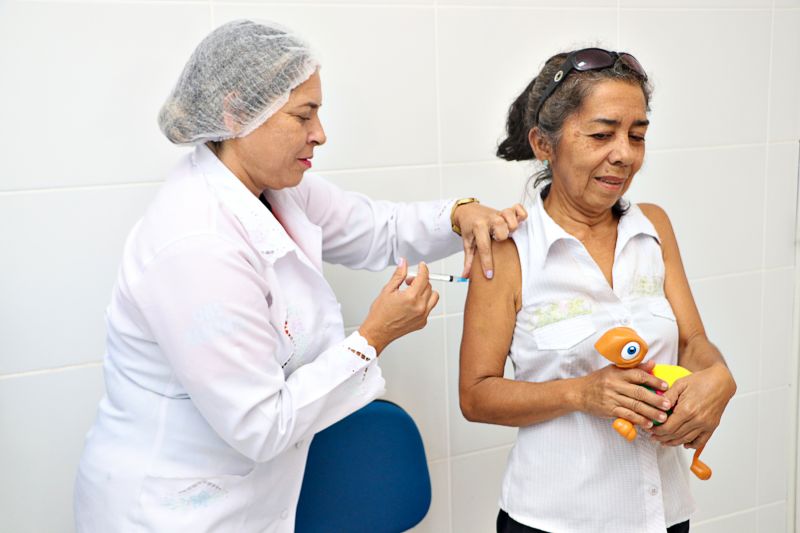 DIA D CAMPANHA DE VACINAÇÃO CONTRA INFLUENZA <div class='credito_fotos'>Foto: Márcio Souza &nbsp;&nbsp;|&nbsp;&nbsp; <a href='/midias/2023/originais/7710_010d1972-3df8-bd57-b872-5aea9590d499.jpg' download><i class='fa-solid fa-download'></i> Download</a></div>
