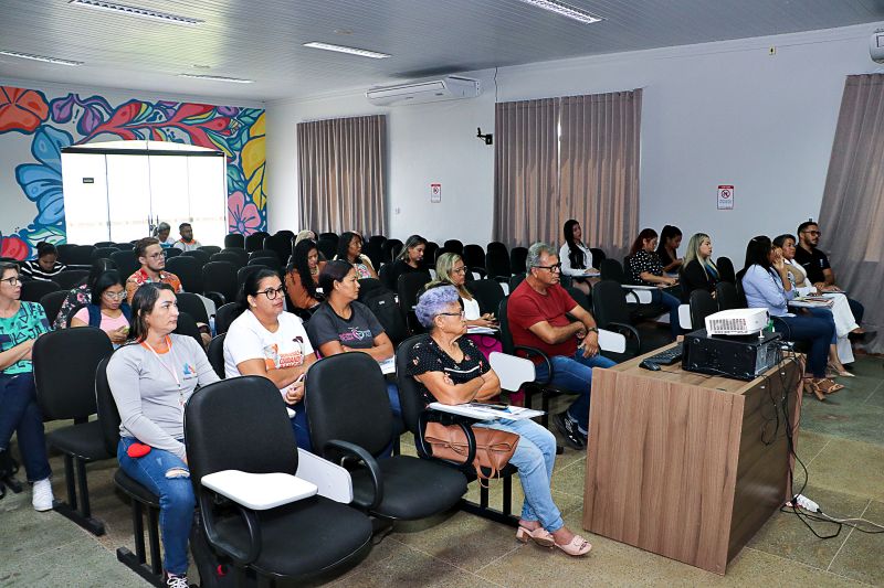 Projeto de capacitação da Ouvidoria do SUS <div class='credito_fotos'>Foto: Márcio Souza &nbsp;&nbsp;|&nbsp;&nbsp; <a href='/midias/2023/originais/7723_61e4dc5b-e68b-2655-1fda-a08915b50250.jpg' download><i class='fa-solid fa-download'></i> Download</a></div>