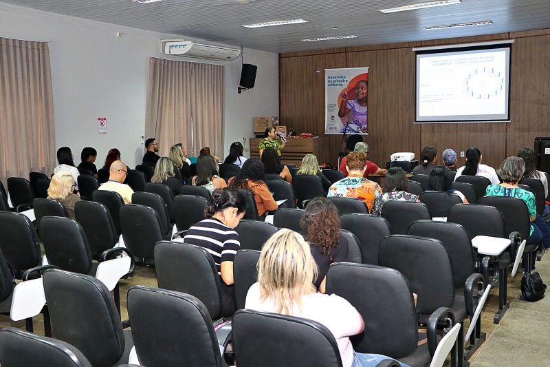 Projeto de capacitação da Ouvidoria do SUS <div class='credito_fotos'>Foto: Márcio Souza &nbsp;&nbsp;|&nbsp;&nbsp; <a href='/midias/2023/originais/7723_ee56940d-2d87-9667-fe51-0d402e51abb5.jpg' download><i class='fa-solid fa-download'></i> Download</a></div>