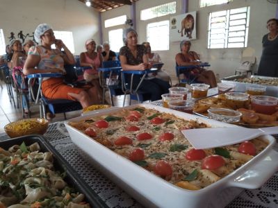 notícia: SEMTEPS por meio do Qualifica Benevides promove curso para Manipuladoras de Alimento da Rede Municipal de Ensino