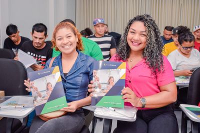 notícia: Parceria entre a Prefeitura de Benevides e empresas instaladas no município agiliza contratação de mão-de-obra local