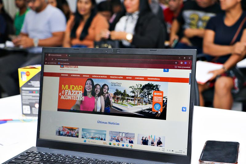 PLANTÃO DE EMPREGABILIDADE CEMTER <div class='credito_fotos'>Foto: Márcio Souza &nbsp;&nbsp;|&nbsp;&nbsp; <a href='/midias/2024/originais/7748_81e6870f-7ff6-8578-d282-ed5107cea4f5.jpg' download><i class='fa-solid fa-download'></i> Download</a></div>