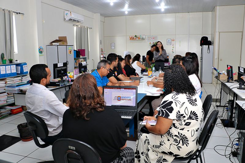 FORMAÇÃO DO PROGRAMA ABC SEMED <div class='credito_fotos'>Foto: Márcio Souza &nbsp;&nbsp;|&nbsp;&nbsp; <a href='/midias/2024/originais/7791_3ec62de5-23f8-758a-4b95-4fe939e970d5.jpg' download><i class='fa-solid fa-download'></i> Download</a></div>