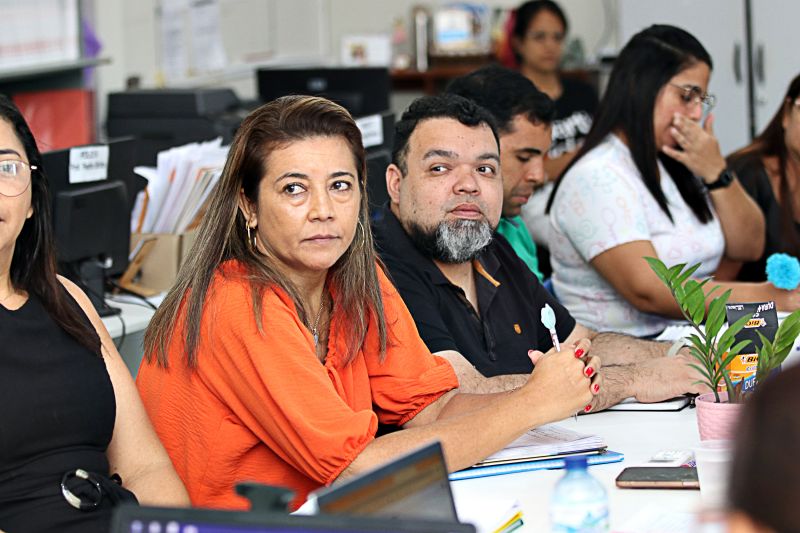 FORMAÇÃO DO PROGRAMA ABC SEMED <div class='credito_fotos'>Foto: Márcio Souza &nbsp;&nbsp;|&nbsp;&nbsp; <a href='/midias/2024/originais/7791_d0258393-284a-7a40-5788-8087b2589a71.jpg' download><i class='fa-solid fa-download'></i> Download</a></div>