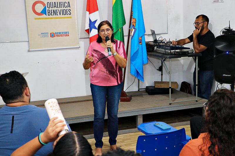 ENTREGA DE CERTIFICADO DO CURSO DE ORATÓRIA E DICÇÃO <div class='credito_fotos'>Foto: Márcio Souza &nbsp;&nbsp;|&nbsp;&nbsp; <a href='/midias/2024/originais/7793_3b782eb3-4d03-5d6e-7d86-3b5c88df274e.jpg' download><i class='fa-solid fa-download'></i> Download</a></div>