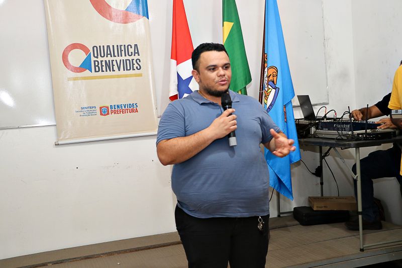 ENTREGA DE CERTIFICADO DO CURSO DE ORATÓRIA E DICÇÃO <div class='credito_fotos'>Foto: Márcio Souza &nbsp;&nbsp;|&nbsp;&nbsp; <a href='/midias/2024/originais/7793_a75ed335-1777-9320-99e7-89e6353c8172.jpg' download><i class='fa-solid fa-download'></i> Download</a></div>