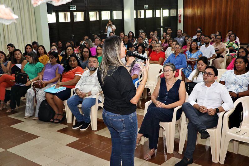 ENCONTRO DE GESTORES E COORDENADORES - SEMED. <div class='credito_fotos'>Foto: Márcio Souza &nbsp;&nbsp;|&nbsp;&nbsp; <a href='/midias/2024/originais/7799_c2b70110-3492-a50a-9300-a2261e2f4a0d.jpg' download><i class='fa-solid fa-download'></i> Download</a></div>