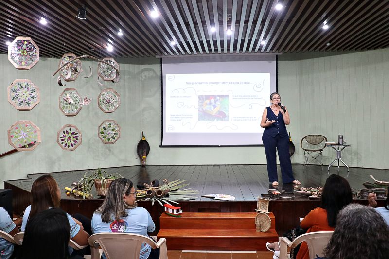 ENCONTRO DE GESTORES E COORDENADORES - SEMED.2 <div class='credito_fotos'>Foto: Márcio Souza &nbsp;&nbsp;|&nbsp;&nbsp; <a href='/midias/2024/originais/7800_9dd8b2a7-cc7b-31c4-f251-3fc2ed0b24ca.jpg' download><i class='fa-solid fa-download'></i> Download</a></div>