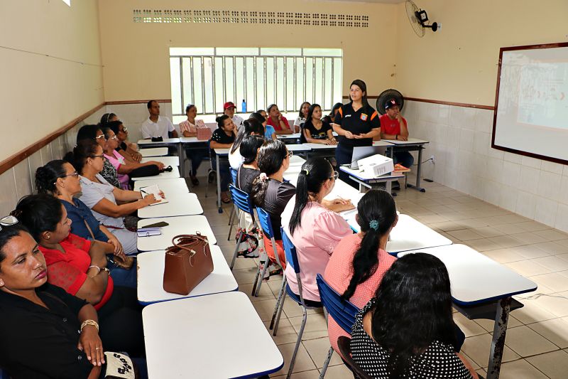 Formação em Tempo ESCOLA FIORE palestra <div class='credito_fotos'>Foto: Márcio Souza &nbsp;&nbsp;|&nbsp;&nbsp; <a href='/midias/2024/originais/7808_6de0822c-a482-89e7-60fd-cab3f82473e9.jpg' download><i class='fa-solid fa-download'></i> Download</a></div>