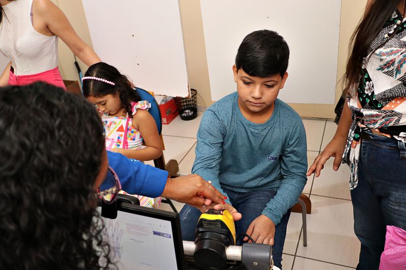 SERVIÇO DE CARTEIRA DE MEIA PASSAGEM -  MURININ <div class='credito_fotos'>Foto: Márcio Souza &nbsp;&nbsp;|&nbsp;&nbsp; <a href='/midias/2024/originais/7813_33f6786e-0157-7b8e-a928-0d9bebb175be.jpg' download><i class='fa-solid fa-download'></i> Download</a></div>