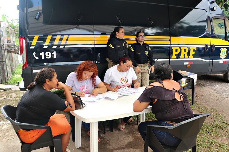 MARÇO LILAS ITINERANTE  -  BAIRRO DAS FLORES <div class='credito_fotos'>Foto: Márcio Souza &nbsp;&nbsp;|&nbsp;&nbsp; <a href='/midias/2024/originais/7833_5d27c55f-60c7-8c71-90fb-ca2eb55046d2.jpg' download><i class='fa-solid fa-download'></i> Download</a></div>