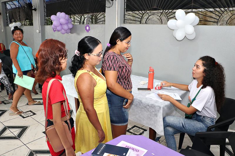 MARÇO LILAS ITINERANTE  -  BAIRRO DAS FLORES <div class='credito_fotos'>Foto: Márcio Souza &nbsp;&nbsp;|&nbsp;&nbsp; <a href='/midias/2024/originais/7833_81f3250f-28f5-18f1-ebf6-59b66d18e197.jpg' download><i class='fa-solid fa-download'></i> Download</a></div>