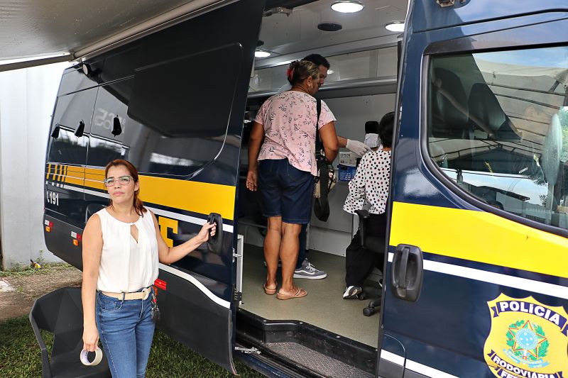 MARÇO LILAS ITINERANTE  -  BAIRRO DAS FLORES <div class='credito_fotos'>Foto: Márcio Souza &nbsp;&nbsp;|&nbsp;&nbsp; <a href='/midias/2024/originais/7833_b9fc8094-f925-2dba-2717-afe61b432aed.jpg' download><i class='fa-solid fa-download'></i> Download</a></div>