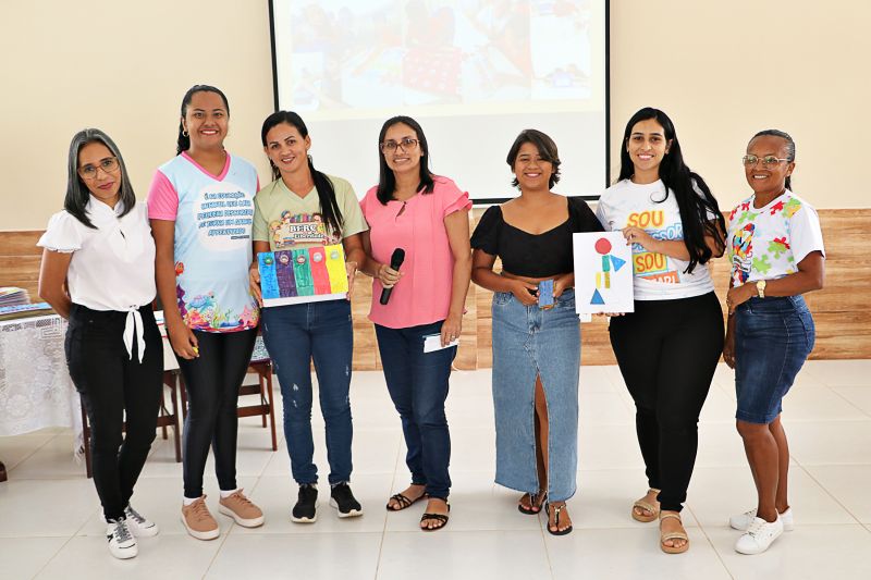 Formação dos Técnicos Educacionais Escola Bertílla <div class='credito_fotos'>Foto: Márcio Souza &nbsp;&nbsp;|&nbsp;&nbsp; <a href='/midias/2024/originais/7852_0c019ede-ed53-a856-896d-10f32323431f.jpg' download><i class='fa-solid fa-download'></i> Download</a></div>