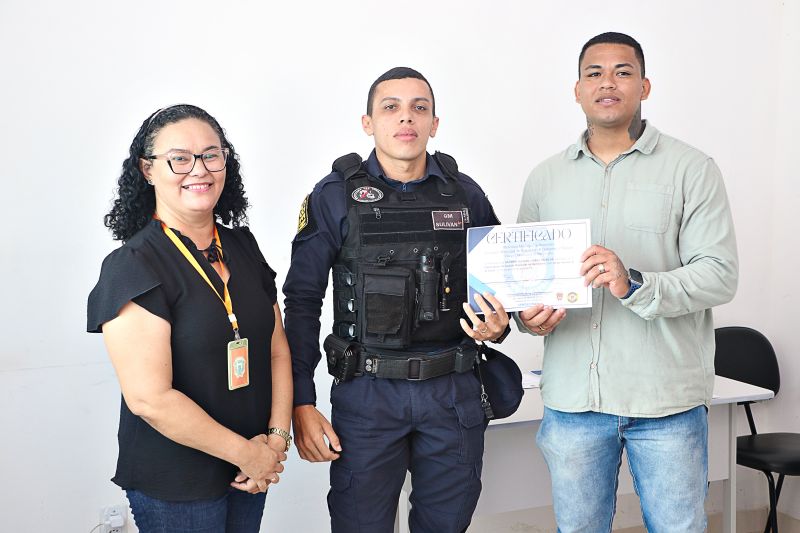 Encerramento do curso Guarda Municipal <div class='credito_fotos'>Foto: Márcio Souza &nbsp;&nbsp;|&nbsp;&nbsp; <a href='/midias/2024/originais/7917_431ad77e-3e54-1d9e-9f4a-076431a6ce8d.jpg' download><i class='fa-solid fa-download'></i> Download</a></div>