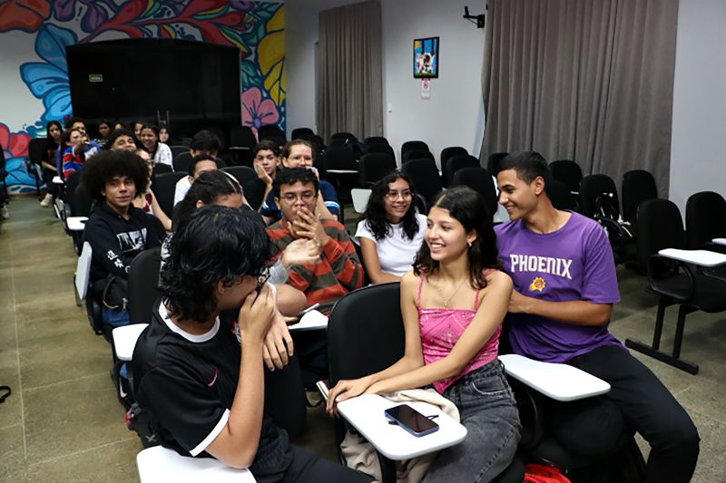 Maio Amarelo - CIC <div class='credito_fotos'>Foto: Márcio Souza &nbsp;&nbsp;|&nbsp;&nbsp; <a href='/midias/2024/originais/7929_64419be5-8b95-4e72-e4a9-c5f889c49909.jpg' download><i class='fa-solid fa-download'></i> Download</a></div>