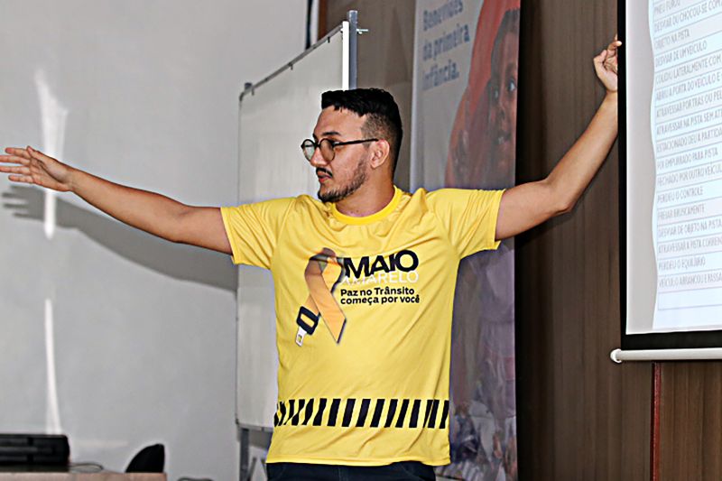 Maio Amarelo - CIC <div class='credito_fotos'>Foto: Márcio Souza &nbsp;&nbsp;|&nbsp;&nbsp; <a href='/midias/2024/originais/7929_72404ec6-b8cc-61ae-f2b5-91c7b7cbc90d.jpg' download><i class='fa-solid fa-download'></i> Download</a></div>