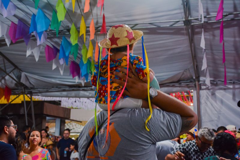  <div class='credito_fotos'>Foto: Karla Reis &nbsp;&nbsp;|&nbsp;&nbsp; <a href='/midias/2024/originais/7975_fc95851e-b69e-10ac-15e5-cbbfa3d7d119.jpg' download><i class='fa-solid fa-download'></i> Download</a></div>