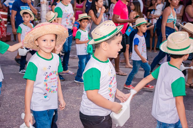  <div class='credito_fotos'>Foto: Karla Reis &nbsp;&nbsp;|&nbsp;&nbsp; <a href='/midias/2024/originais/7999_7d671315-0a73-6427-3140-06f18d53fac9.jpg' download><i class='fa-solid fa-download'></i> Download</a></div>