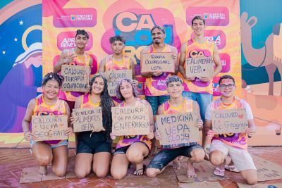 notícia: Alunos do cursinho municipal comemoram aprovações nos vestibulares da UEPA e UFPA