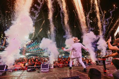 notícia: Sassaricando 2024 - segunda noite de pura diversão, cultura, lazer e geração de emprego e renda