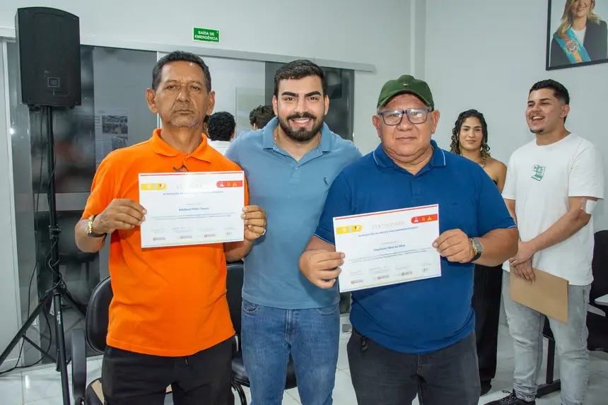  <div class='credito_fotos'>Foto: Karla Reis &nbsp;&nbsp;|&nbsp;&nbsp; <a href='/midias/2025/originais/20251115190822-GF00009210-F00106922.webp' download><i class='fa-solid fa-download'></i> Download</a></div>