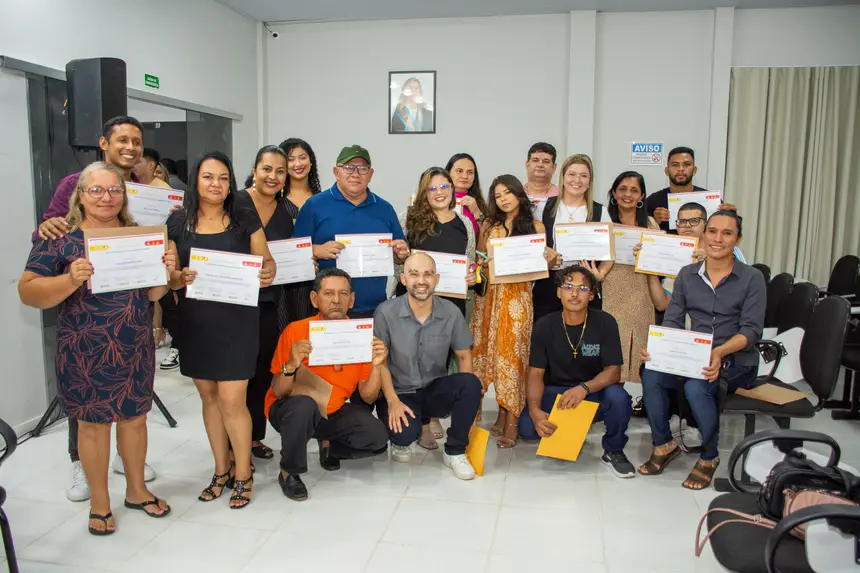  <div class='credito_fotos'>Foto: Karla Reis &nbsp;&nbsp;|&nbsp;&nbsp; <a href='/midias/2025/originais/20251115190839-GF00009210-F00106929.webp' download><i class='fa-solid fa-download'></i> Download</a></div>