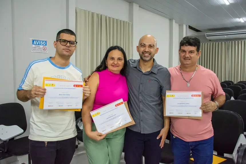  <div class='credito_fotos'>Foto: Karla Reis &nbsp;&nbsp;|&nbsp;&nbsp; <a href='/midias/2025/originais/20251115190848-GF00009210-F00106933.webp' download><i class='fa-solid fa-download'></i> Download</a></div>