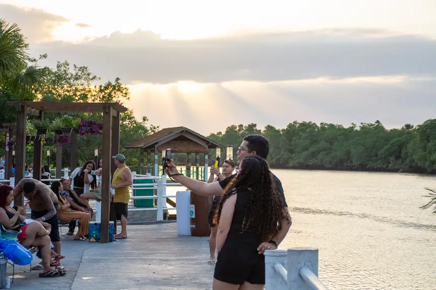  <div class='credito_fotos'>Foto: Karla Reis &nbsp;&nbsp;|&nbsp;&nbsp; <a href='/midias/2025/originais/20251117113700-GF00009211-F00106954.webp' download><i class='fa-solid fa-download'></i> Download</a></div>