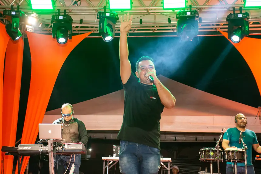  <div class='credito_fotos'>Foto: Karla Reis &nbsp;&nbsp;|&nbsp;&nbsp; <a href='/midias/2025/originais/20251117113737-GF00009211-F00106982.webp' download><i class='fa-solid fa-download'></i> Download</a></div>