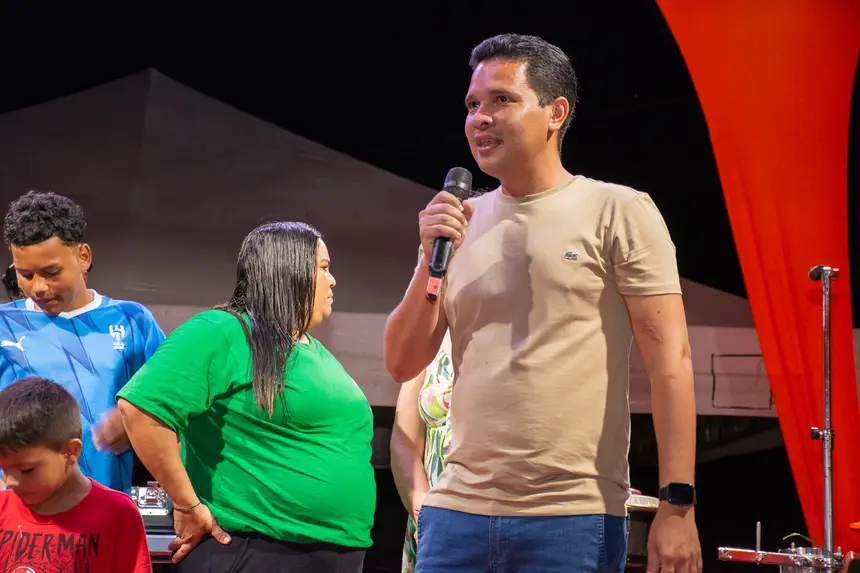  <div class='credito_fotos'>Foto: Karla Reis &nbsp;&nbsp;|&nbsp;&nbsp; <a href='/midias/2025/originais/20251117113742-GF00009211-F00106985.webp' download><i class='fa-solid fa-download'></i> Download</a></div>