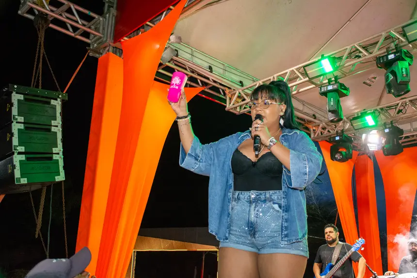  <div class='credito_fotos'>Foto: Karla Reis &nbsp;&nbsp;|&nbsp;&nbsp; <a href='/midias/2025/originais/20251117113842-GF00009211-F00107029.webp' download><i class='fa-solid fa-download'></i> Download</a></div>