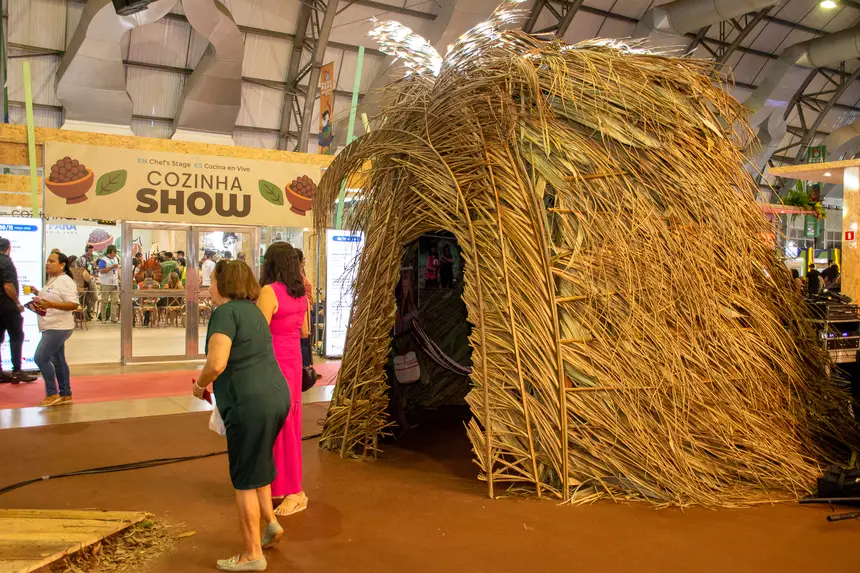  <div class='credito_fotos'>Foto: Karla Reis &nbsp;&nbsp;|&nbsp;&nbsp; <a href='/midias/2025/originais/20251119101910-GF00009215-F00107136.webp' download><i class='fa-solid fa-download'></i> Download</a></div>