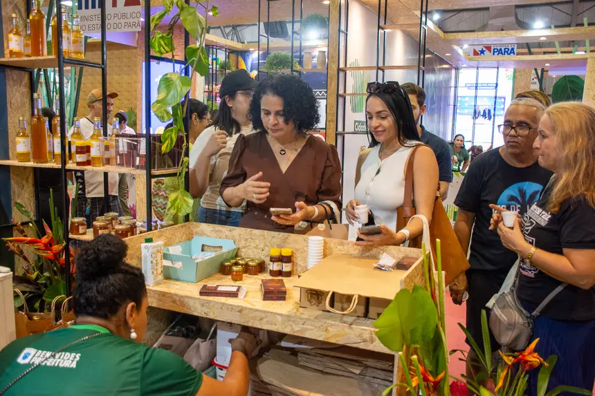  <div class='credito_fotos'>Foto: Karla Reis &nbsp;&nbsp;|&nbsp;&nbsp; <a href='/midias/2025/originais/20251119101926-GF00009215-F00107148.webp' download><i class='fa-solid fa-download'></i> Download</a></div>