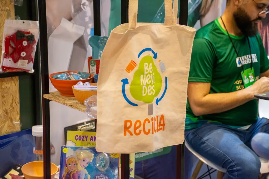  <div class='credito_fotos'>Foto: Karla Reis &nbsp;&nbsp;|&nbsp;&nbsp; <a href='/midias/2025/originais/20251119102024-GF00009215-F00107192.webp' download><i class='fa-solid fa-download'></i> Download</a></div>