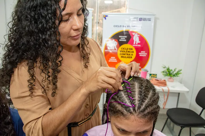  <div class='credito_fotos'>Foto: Karla Reis &nbsp;&nbsp;|&nbsp;&nbsp; <a href='/midias/2025/originais/20251126160016-GF00009218-F00107341.webp' download><i class='fa-solid fa-download'></i> Download</a></div>