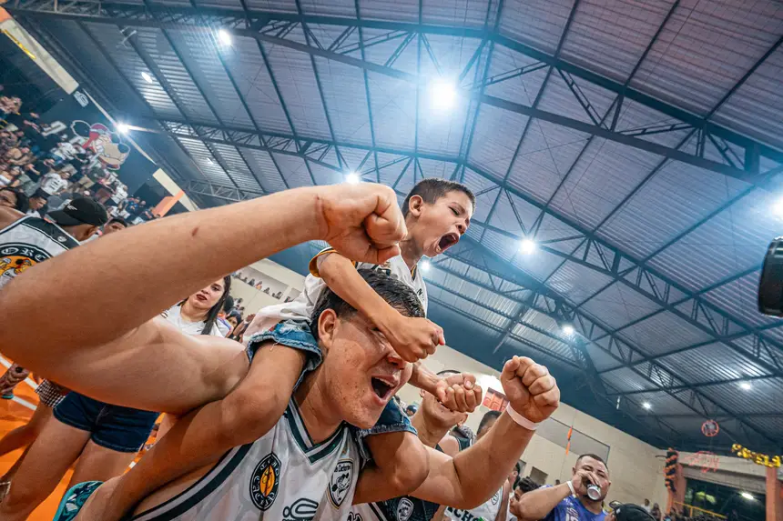  <div class='credito_fotos'>Foto: Heloam Sousa &nbsp;&nbsp;|&nbsp;&nbsp; <a href='/midias/2025/originais/20251129194628-GF00009221-F00107532.webp' download><i class='fa-solid fa-download'></i> Download</a></div>