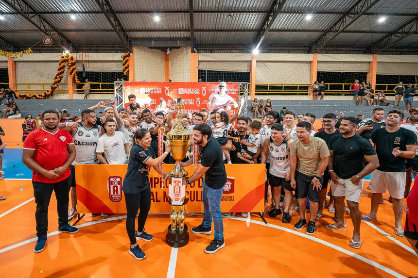  <div class='credito_fotos'>Foto: Heloam Sousa &nbsp;&nbsp;|&nbsp;&nbsp; <a href='/midias/2025/originais/20251129194634-GF00009221-F00107536.webp' download><i class='fa-solid fa-download'></i> Download</a></div>