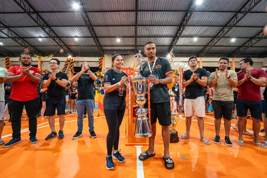  <div class='credito_fotos'>Foto: Heloam Sousa &nbsp;&nbsp;|&nbsp;&nbsp; <a href='/midias/2025/originais/20251129194646-GF00009221-F00107545.webp' download><i class='fa-solid fa-download'></i> Download</a></div>