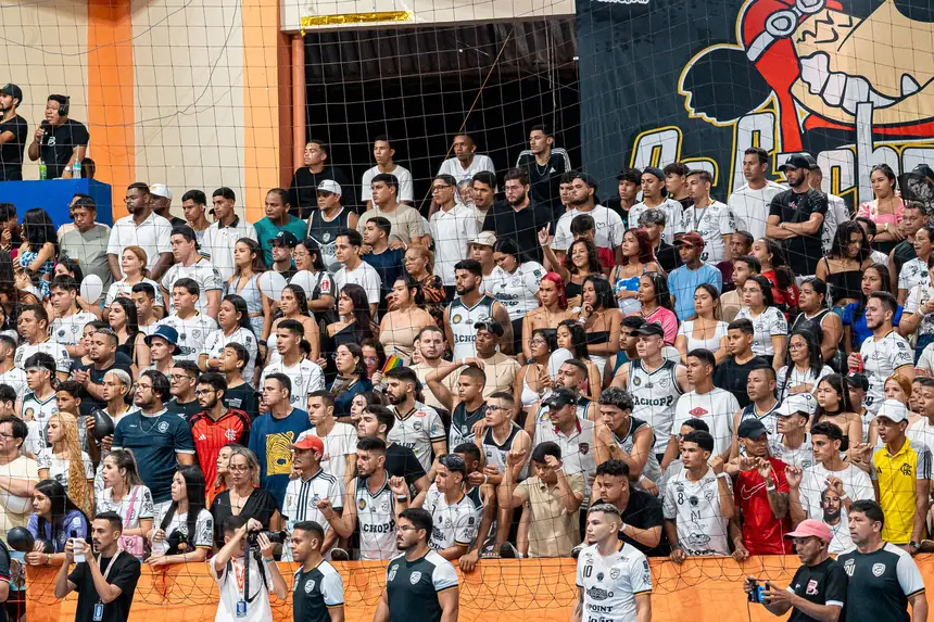  <div class='credito_fotos'>Foto: Heloam Sousa &nbsp;&nbsp;|&nbsp;&nbsp; <a href='/midias/2025/originais/20251129194711-GF00009221-F00107560.webp' download><i class='fa-solid fa-download'></i> Download</a></div>