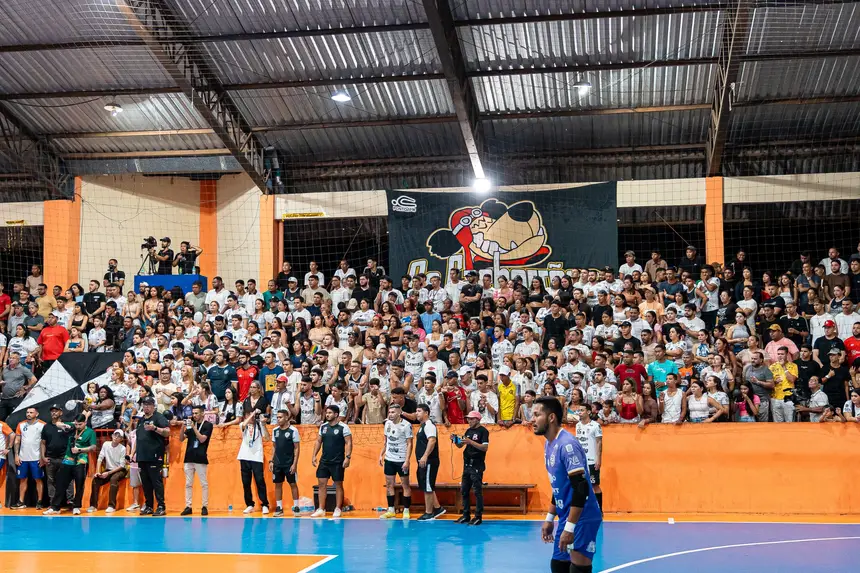  <div class='credito_fotos'>Foto: Heloam Sousa &nbsp;&nbsp;|&nbsp;&nbsp; <a href='/midias/2025/originais/20251129194714-GF00009221-F00107562.webp' download><i class='fa-solid fa-download'></i> Download</a></div>